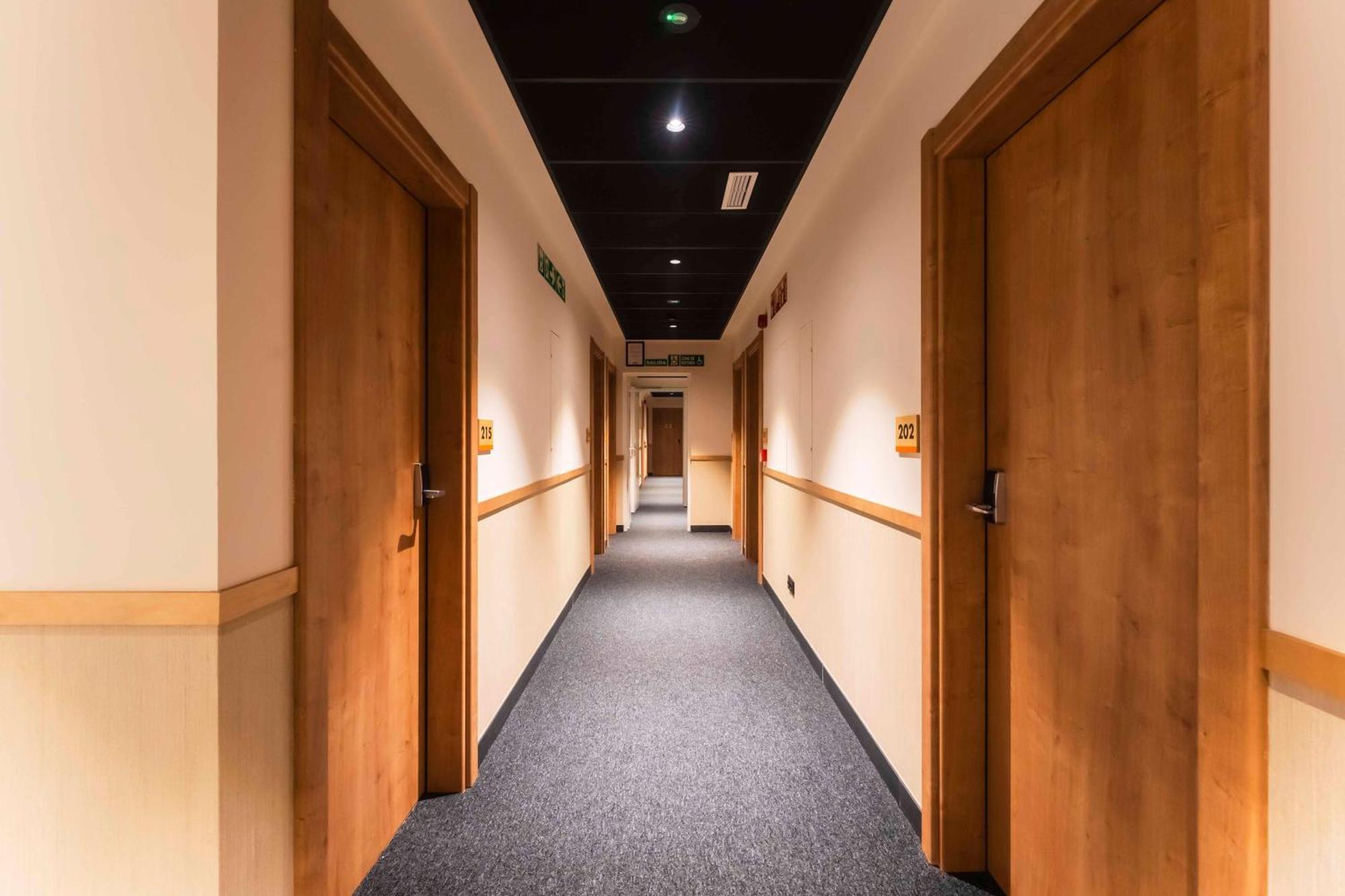 Easyhotel Barcelona La Sagrera — Photos 3